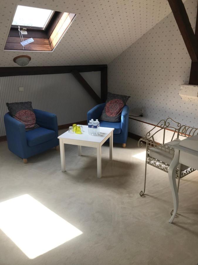 Le Logis Des Quatre Puits Bed & Breakfast Neuvicq-Montguyon Ngoại thất bức ảnh